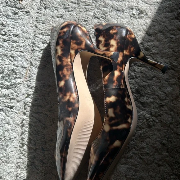 Kate Spade Tortoiseshell Pointed Heels - Picture 2 of 5